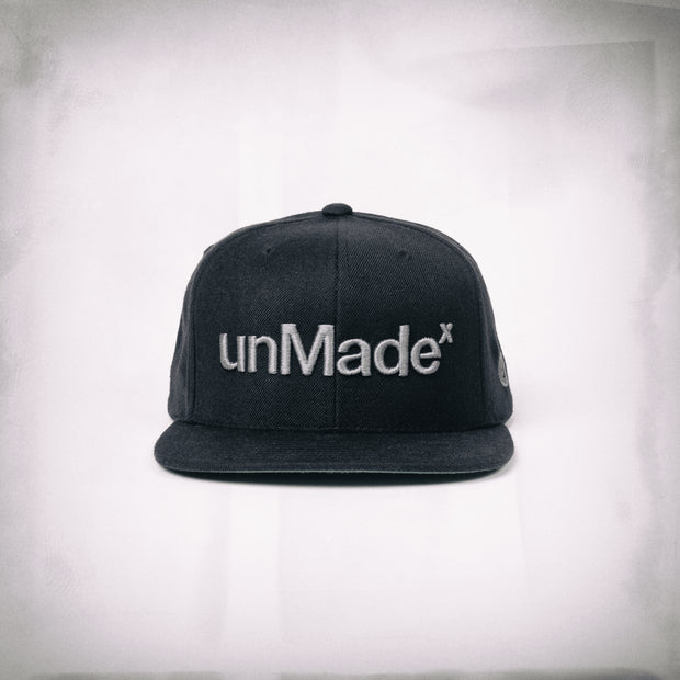 unMade_Core Snapback Cap